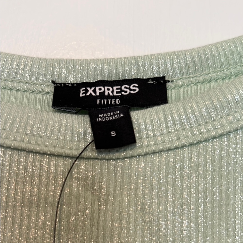 NWT Express Fitted Ribbed Shine Scoop Neck Tank Top Seacrest Womens S - Picture 4 of 6